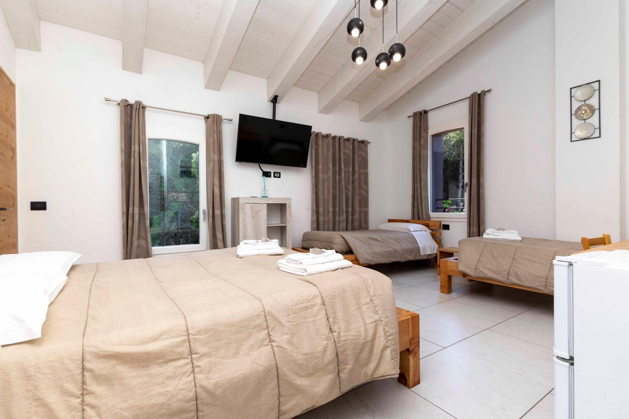 Premium Quadruple Room,1683901068:JPEG