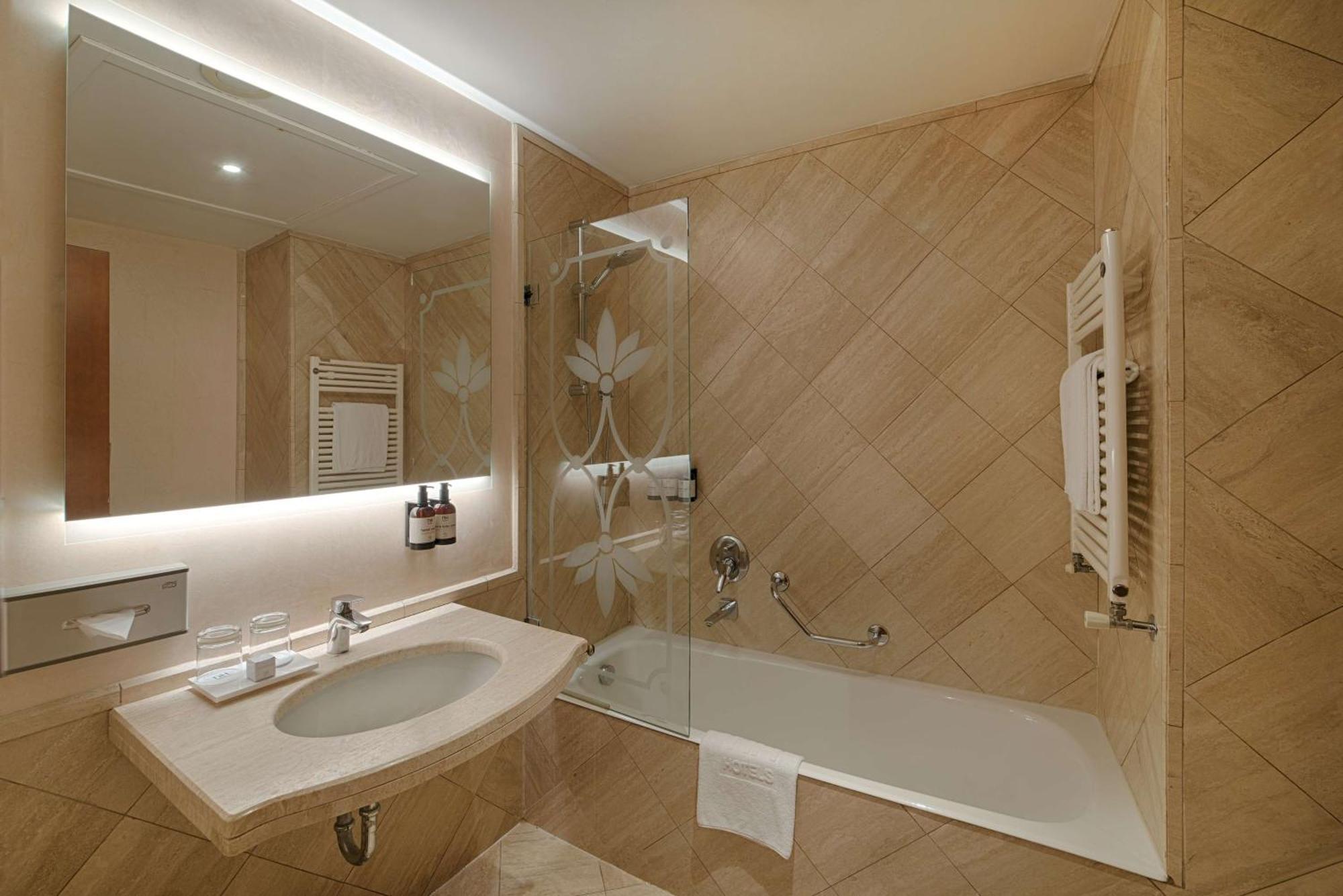 Standard Double or Twin Room