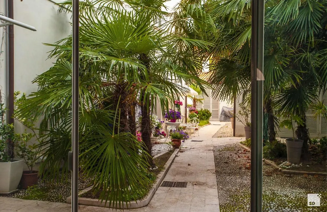 Appartamenti Resort Roma 6.3 e Resort I Banchieri-1