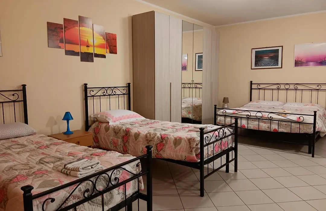 casa vacanze iris, appartamento turistico-1
