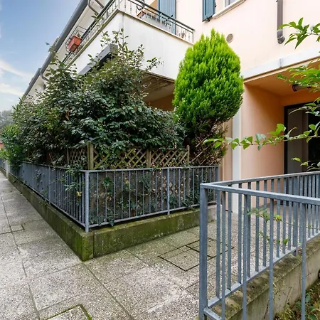 Elly's Home Parcheggio Privato-3